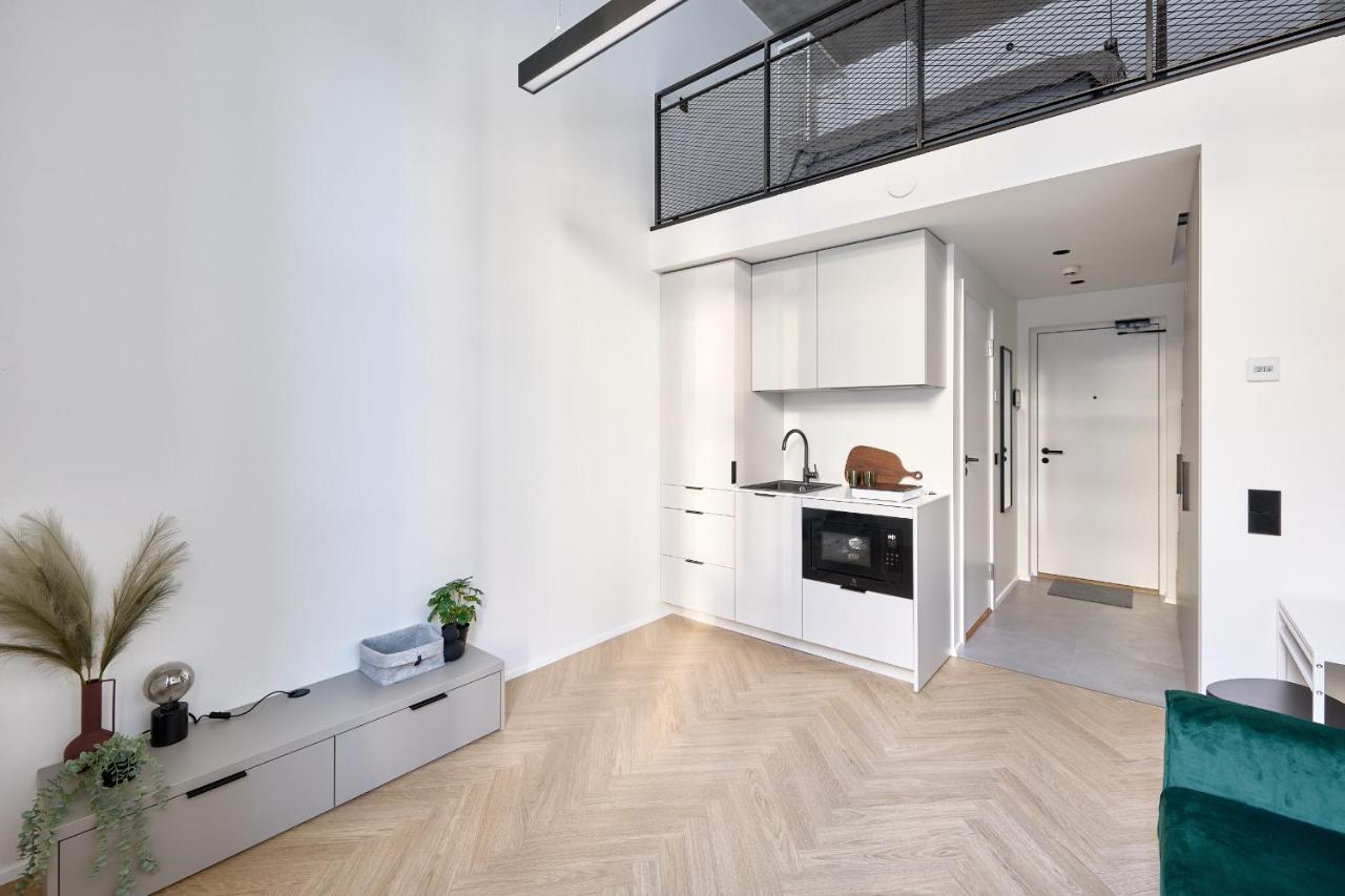 21 Stylish Lofts By Dream Stay Талин Екстериор снимка